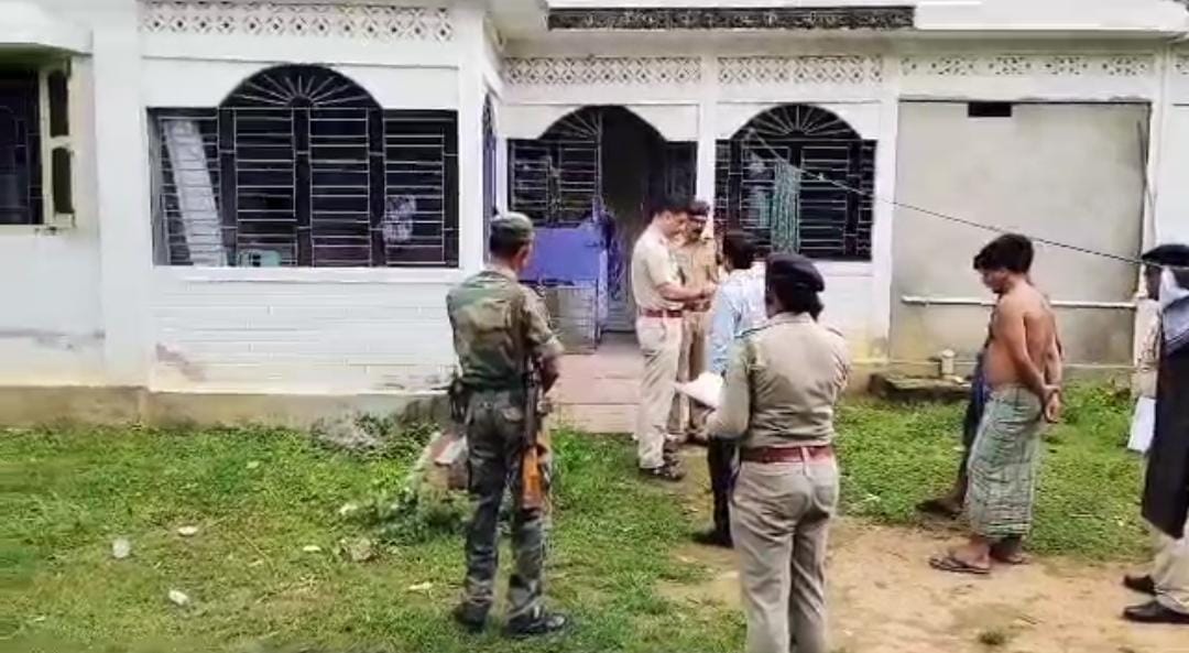 Police raid house of Ujjwal Hossain following viral photos with weapons ...