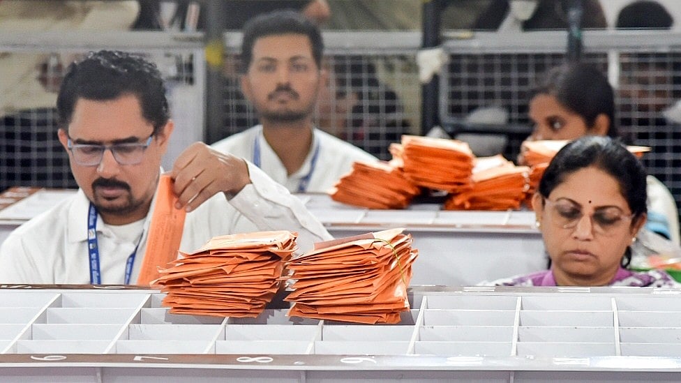 महाराष्ट्र जिल्हा परिषद व पंचायत समिती निकाल २०२६: महायुती ४५४ जागांसह आघाडीवर, महाविकास आघाडीला १०३ जागा