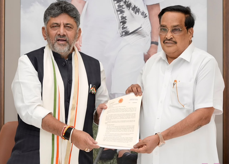 CM Shivakumar meets Jal Shakti Minister, seeks clearance for Mekedatu Project